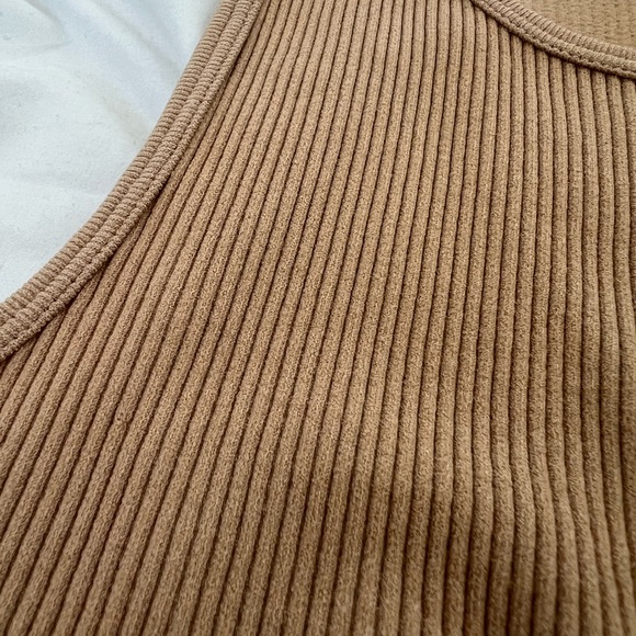 Zara Cropped Brown Tank Top - Picture 3 of 4